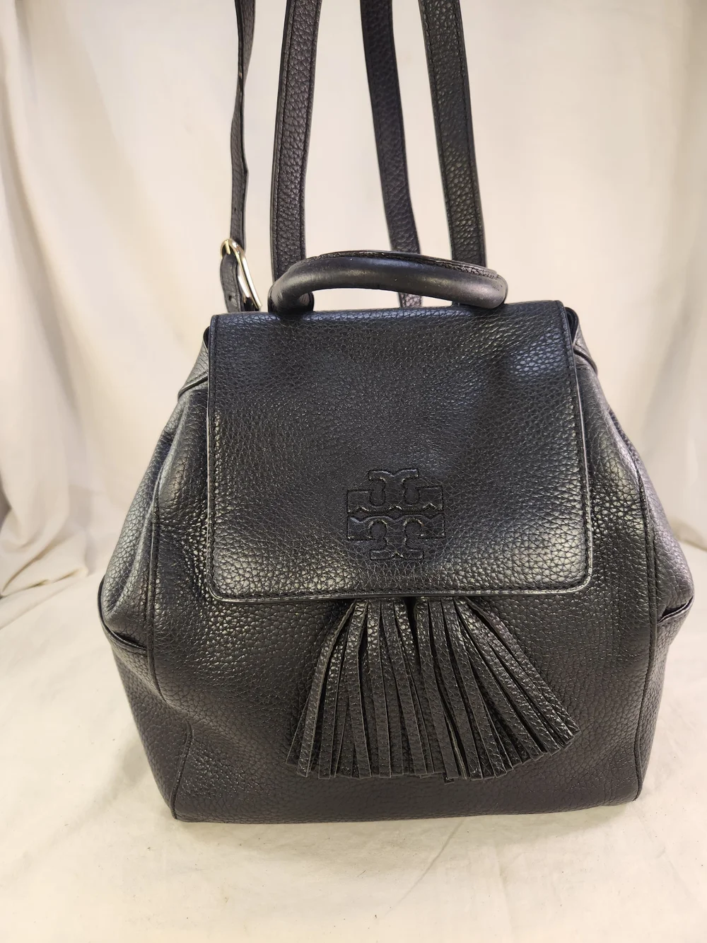 TORY BURCH THEA BLACK PEBBLED LEATHER TASSEL BACKPACK BAG PURSE EXCELLENT